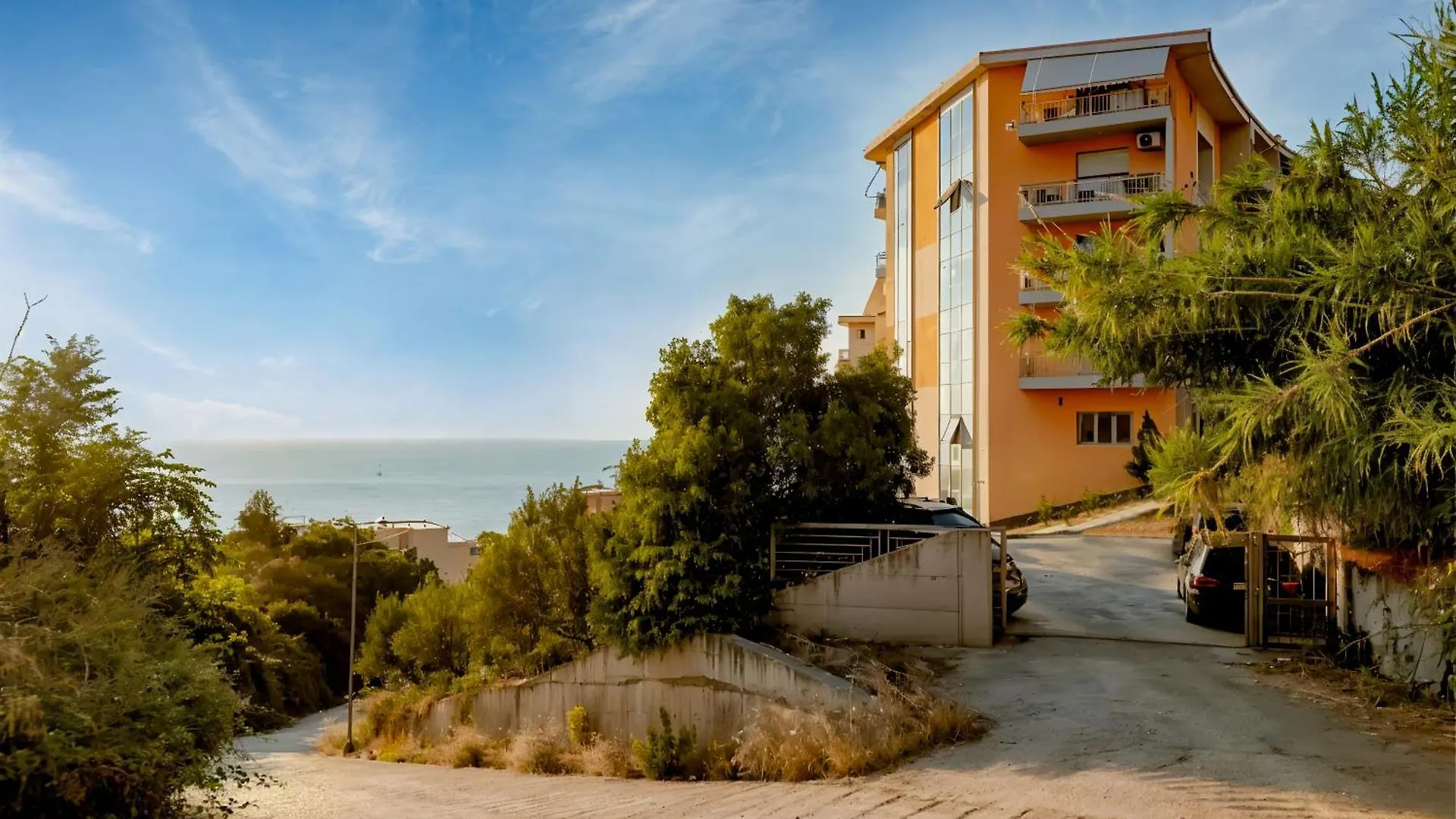 Iris Guest House 1 Vlorë 0*,  Αλβανία