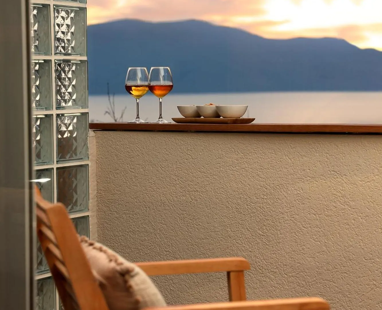 Iris Guest House 1 Vlorë 0*,  Αλβανία